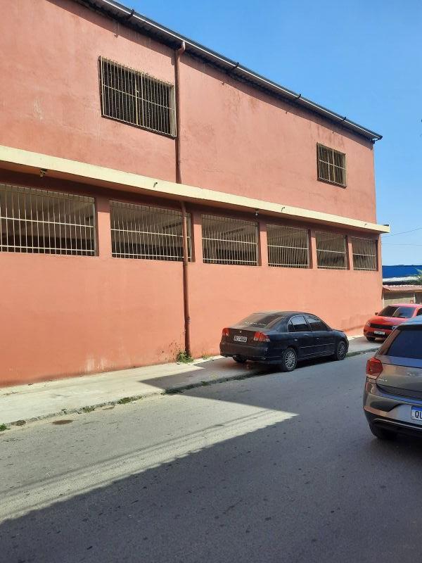 Salão, 600m², à venda em São João de Meriti, Éden - Sueli Carvalho Imóveis